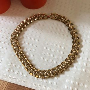 Gold heavy link choker
